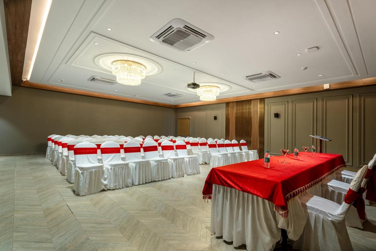 Viera Elite - Jubilee Hills Hotel Hyderabad Exterior photo